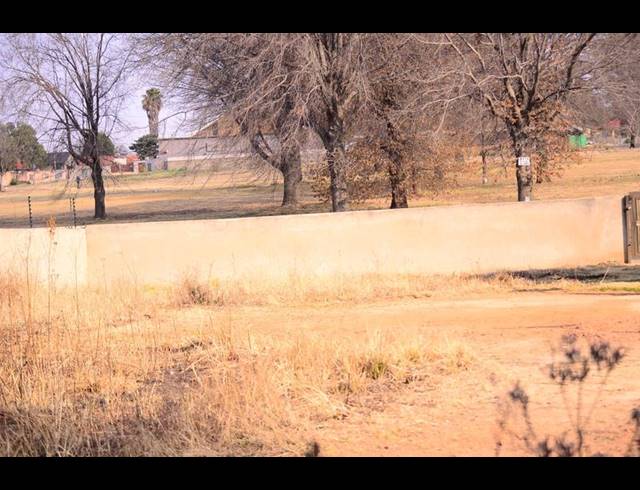 LAND FOR SALE IN UNIGRAY